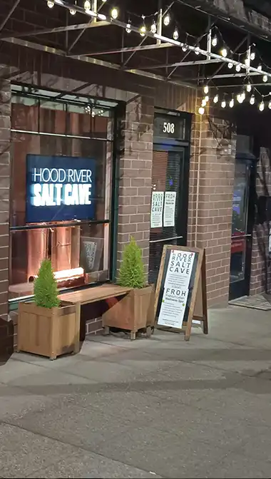 FROH Happy in German) Lights left on for YOU!